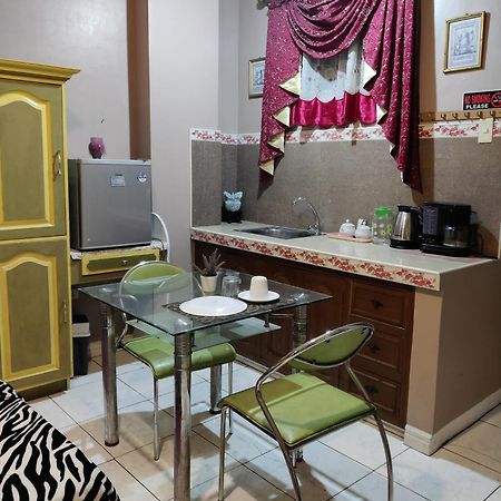 Center Parkway Pension House Kalibo Exteriér fotografie