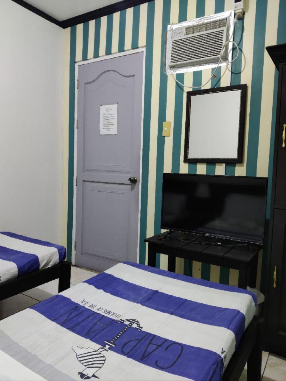 Center Parkway Pension House Kalibo Exteriér fotografie