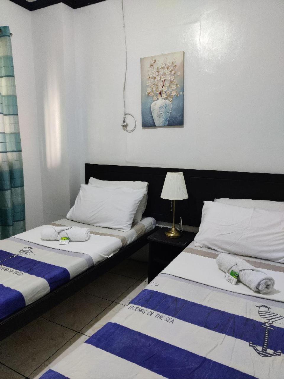Center Parkway Pension House Kalibo Exteriér fotografie