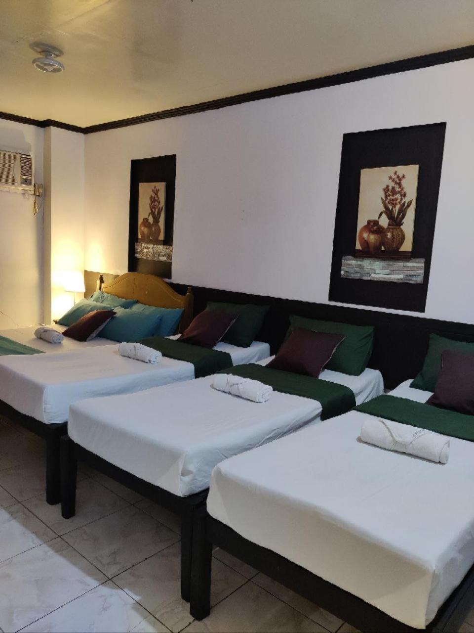 Center Parkway Pension House Kalibo Exteriér fotografie